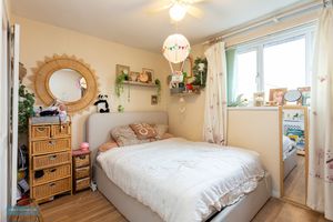 Bedroom- click for photo gallery